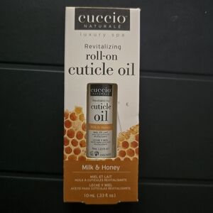 Cuccio Revitalizing Roll-On Cuticle Oil